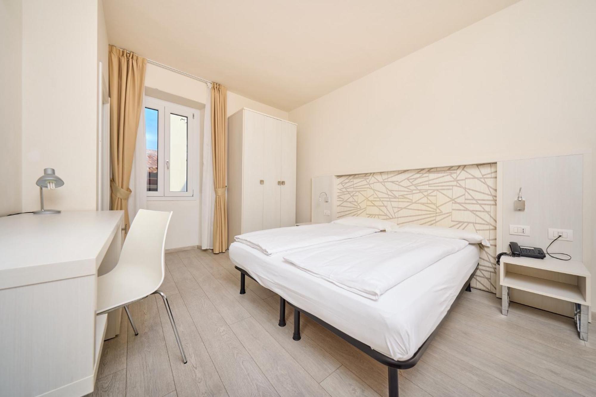 Hotel Geier Torbole Sul Garda Exterior foto