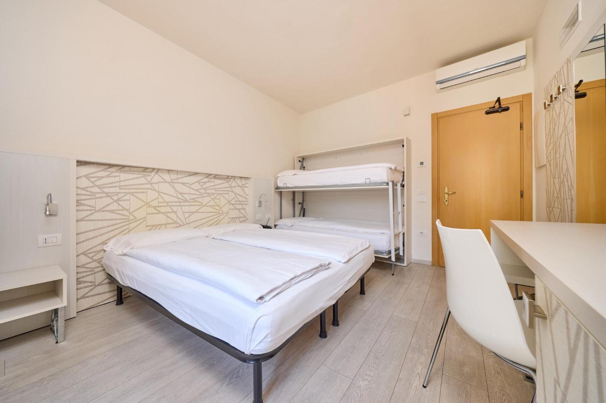 Hotel Geier Torbole Sul Garda Exterior foto
